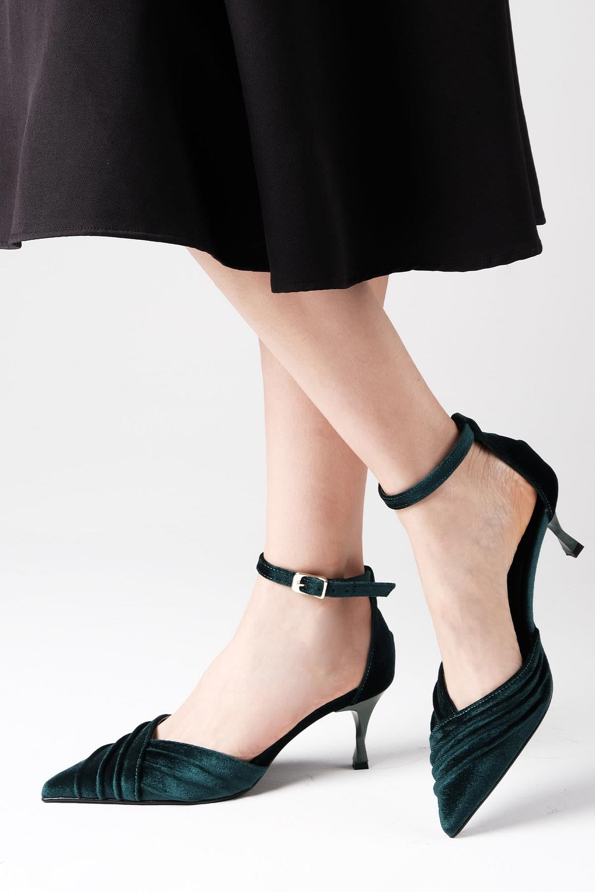 Dina Green Heels