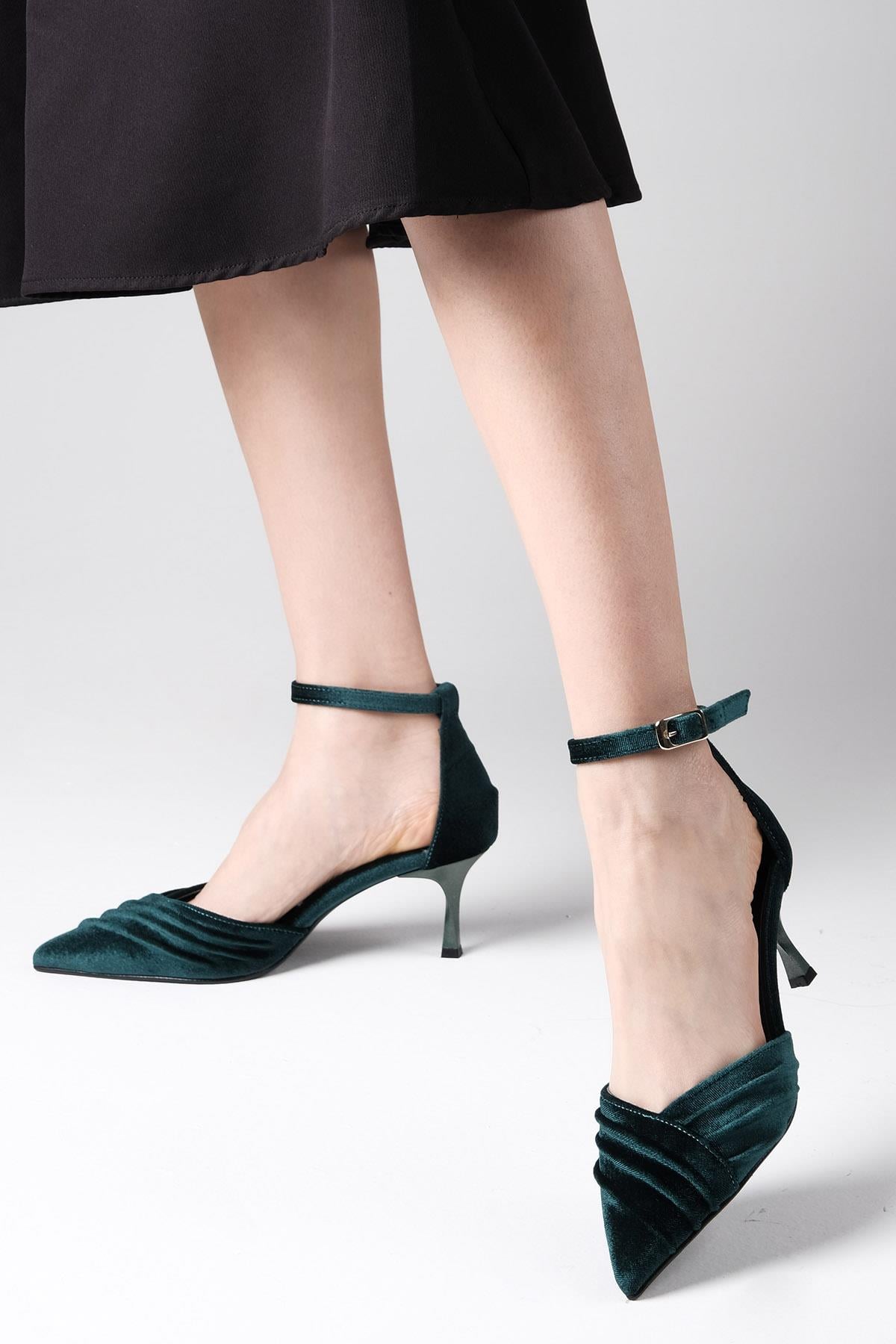 Dina Green Heels