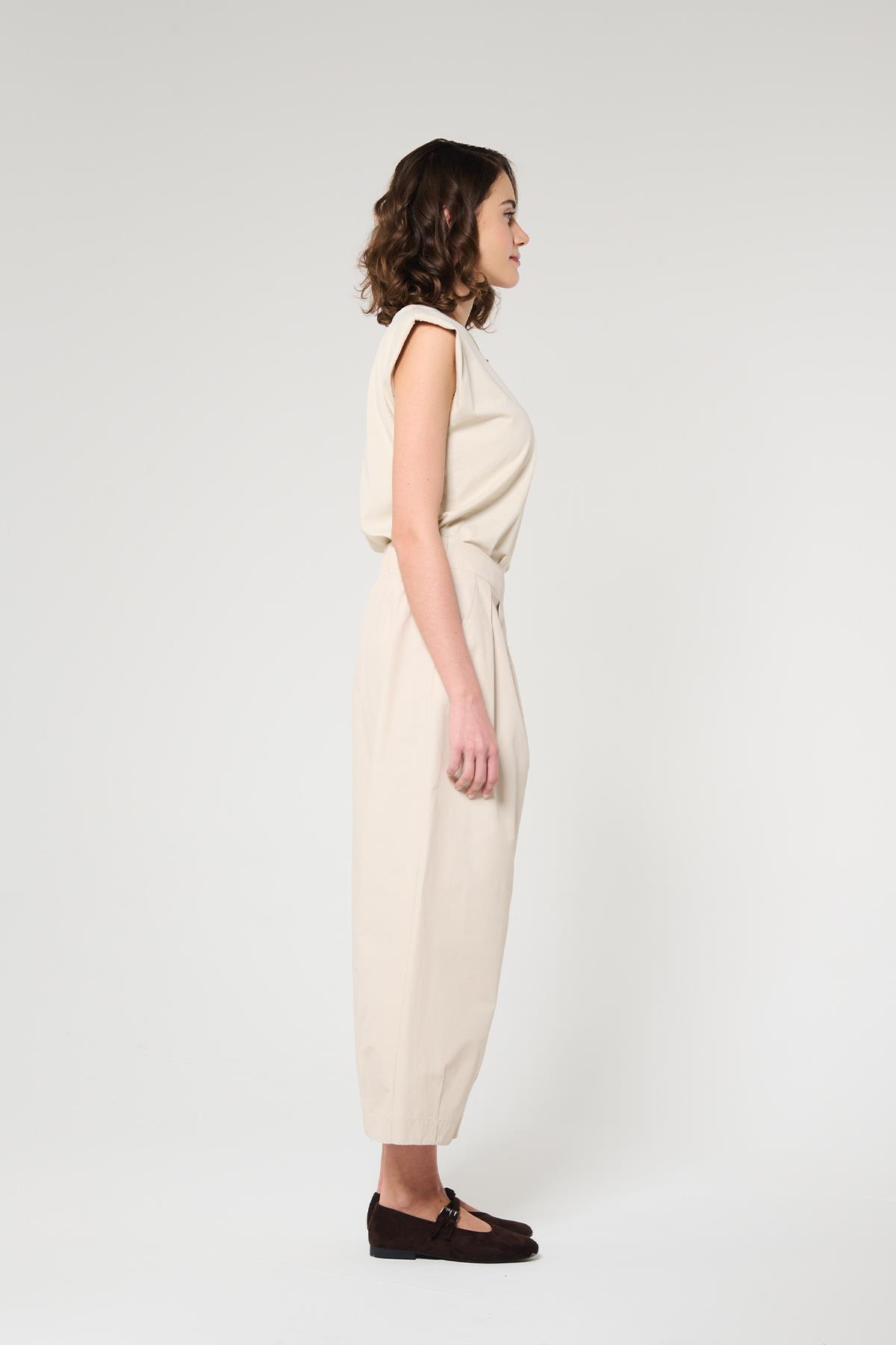 Ekru Renk Crop Pantolon