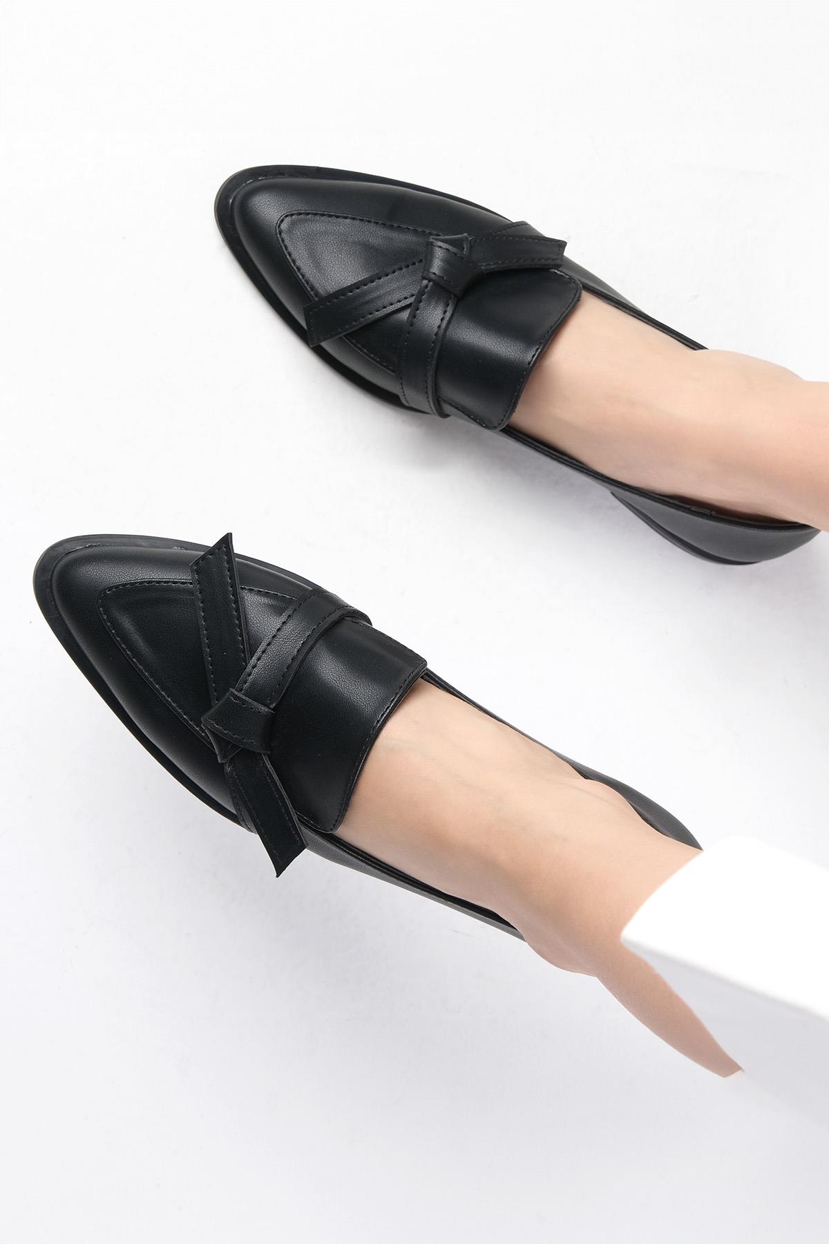 Ezra Siyah Fiyonklu Loafer Ayakkabı