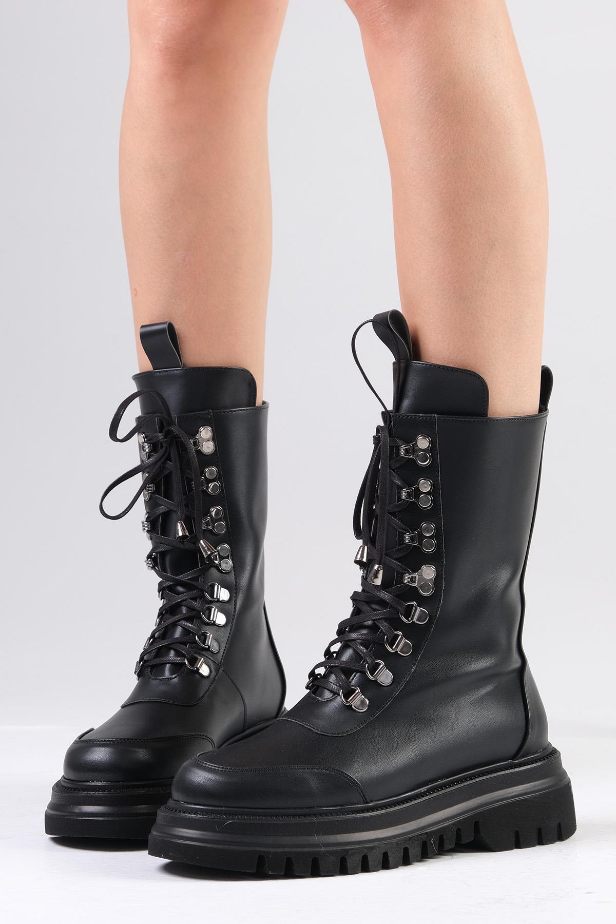 Janice Siyah Kalın Tabanlı Postal Bot