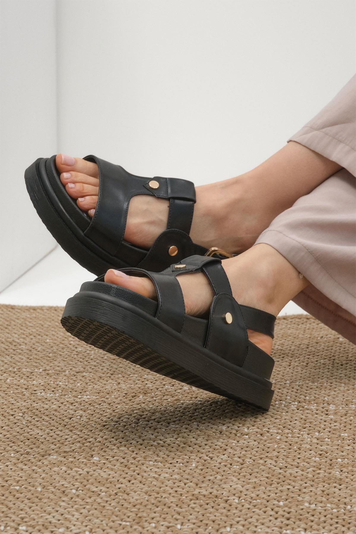 Lexi Siyah Renk Platform Tabanlı Sandalet