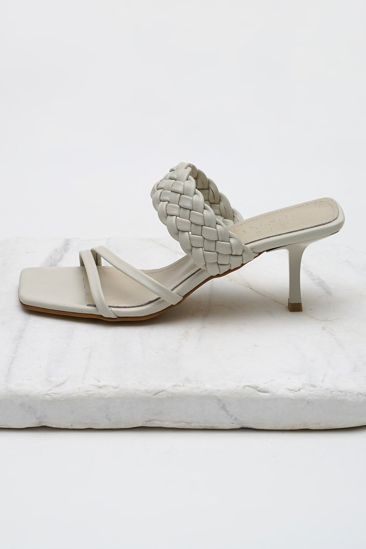 Petra Beige Mules