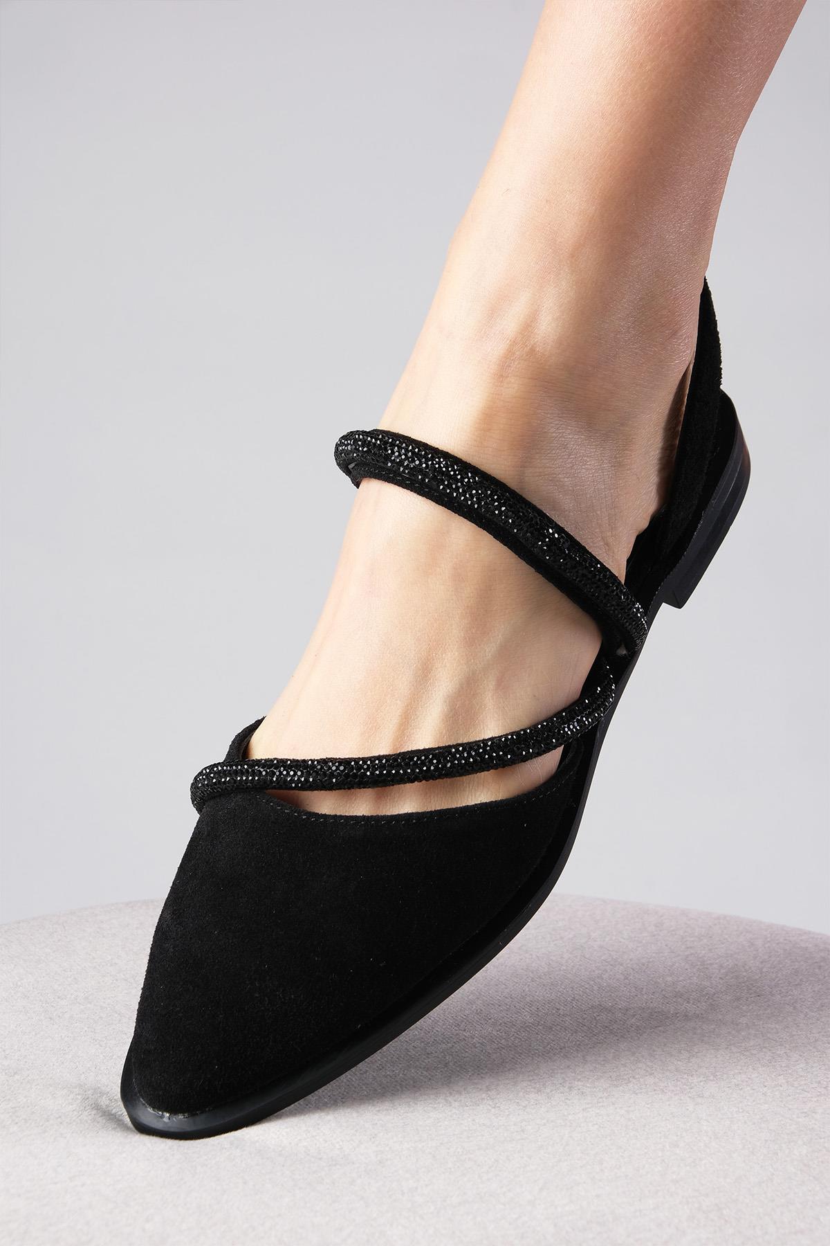 Poppy Genuine Leather Black Ballerina