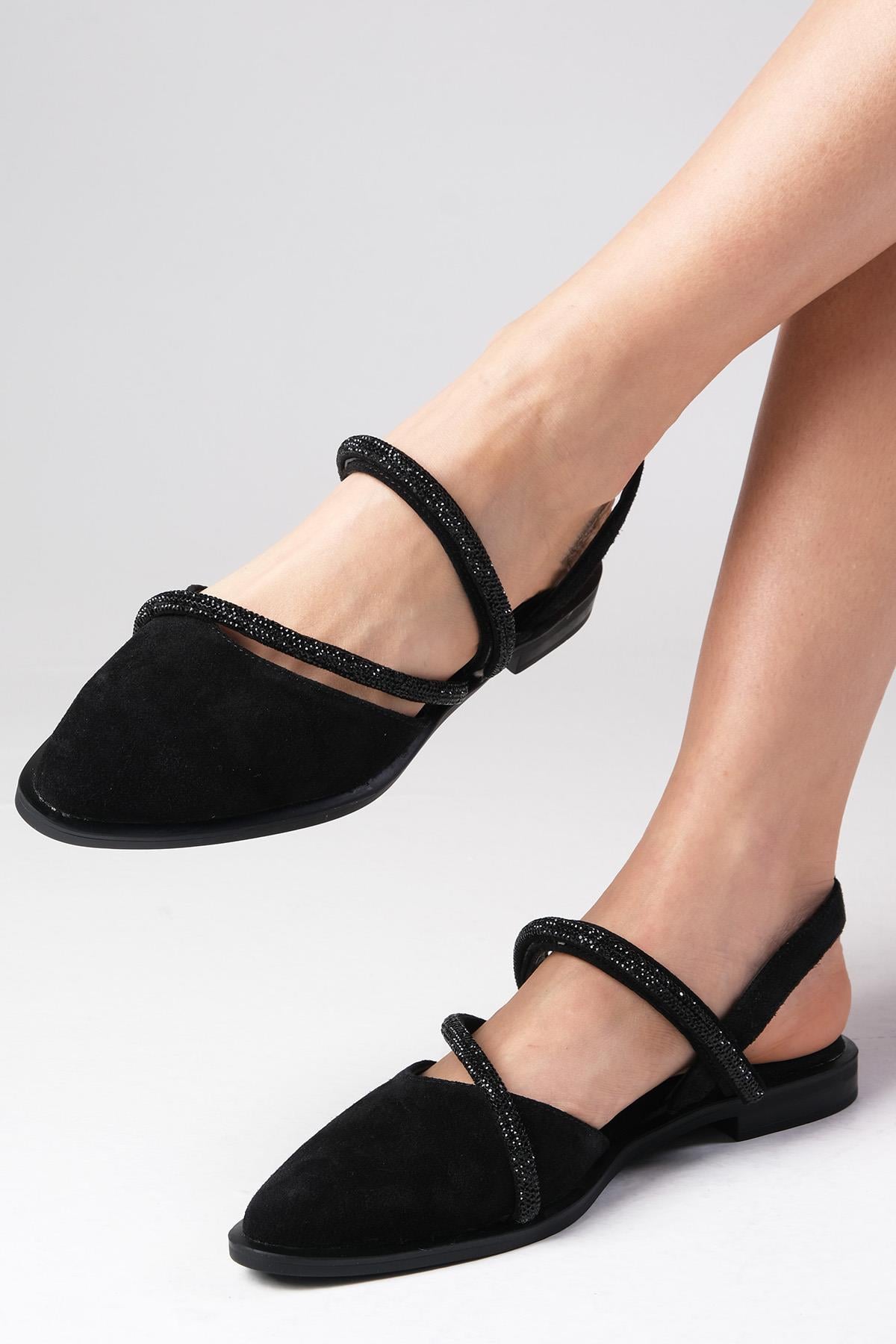 Poppy Genuine Leather Black Ballerina