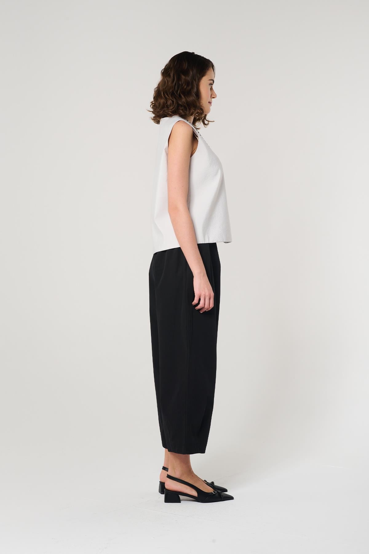 Siyah Renk Crop Pantolon
