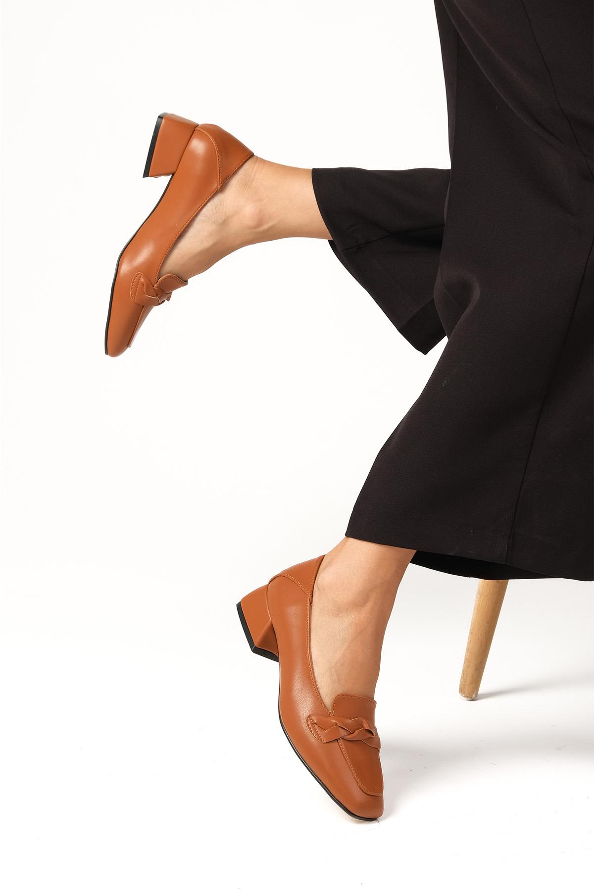 Abriana Taba Renk Kısa Topuklu Ayakkabı