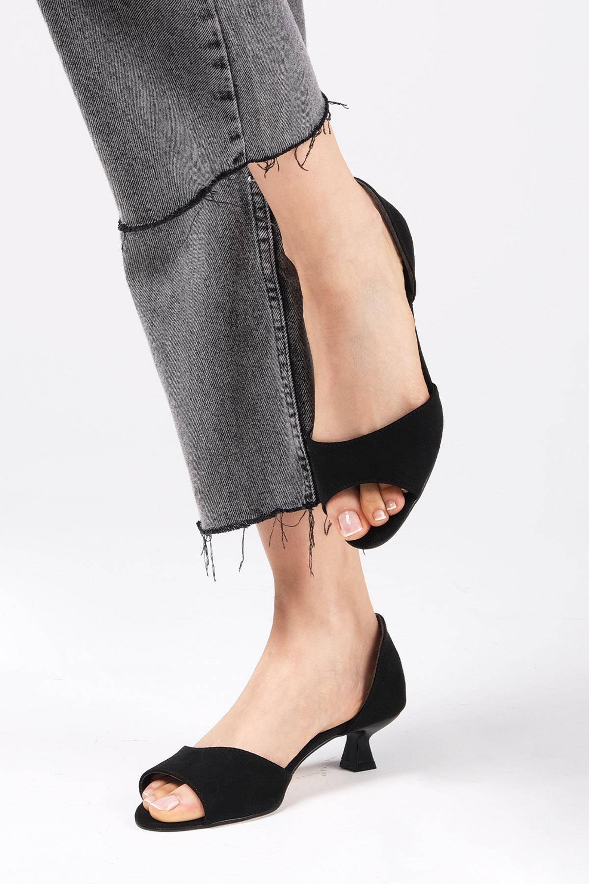 Adrian Siyah Renk Kısa Topuklu Ayakkabı