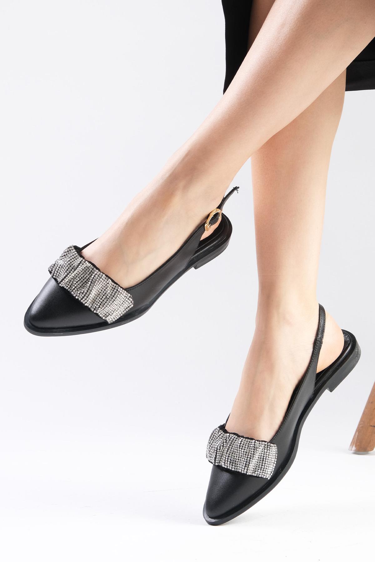 Aisha Hakiki Deri Büzgü Taş Bantlı Siyah Babet