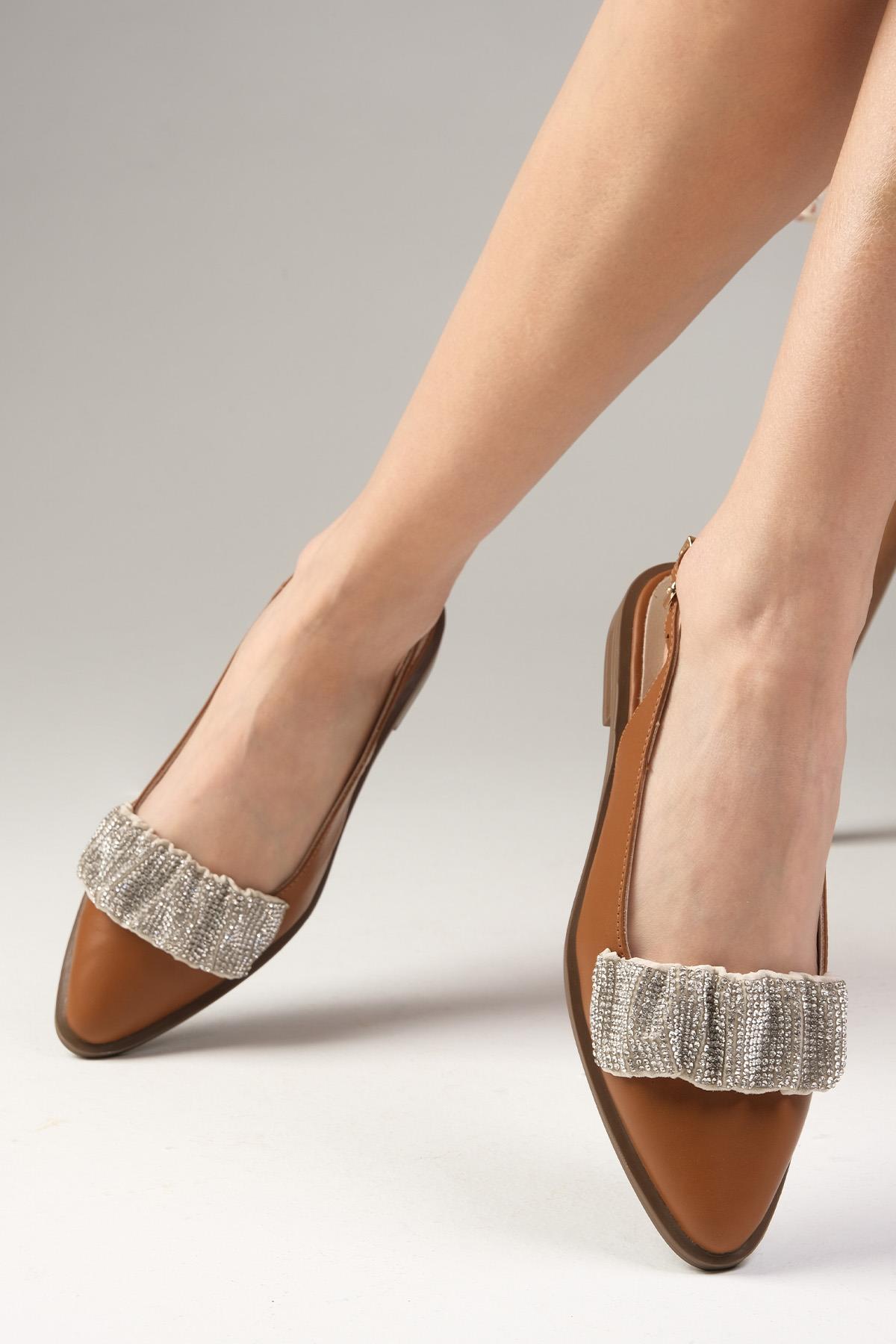 Aisha Hakiki Deri Büzgü Taş Bantlı Taba Babet