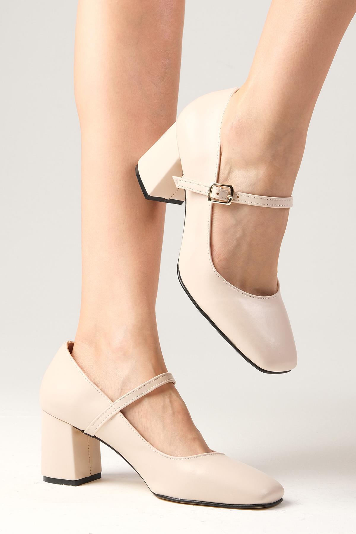 Alda Bej Renk Topuklu Ayakkabı