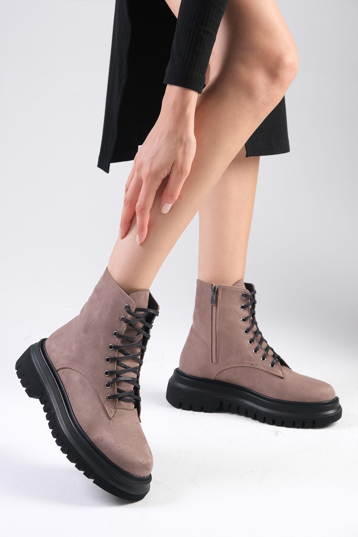 Alex Vizon Renk Postal Bot