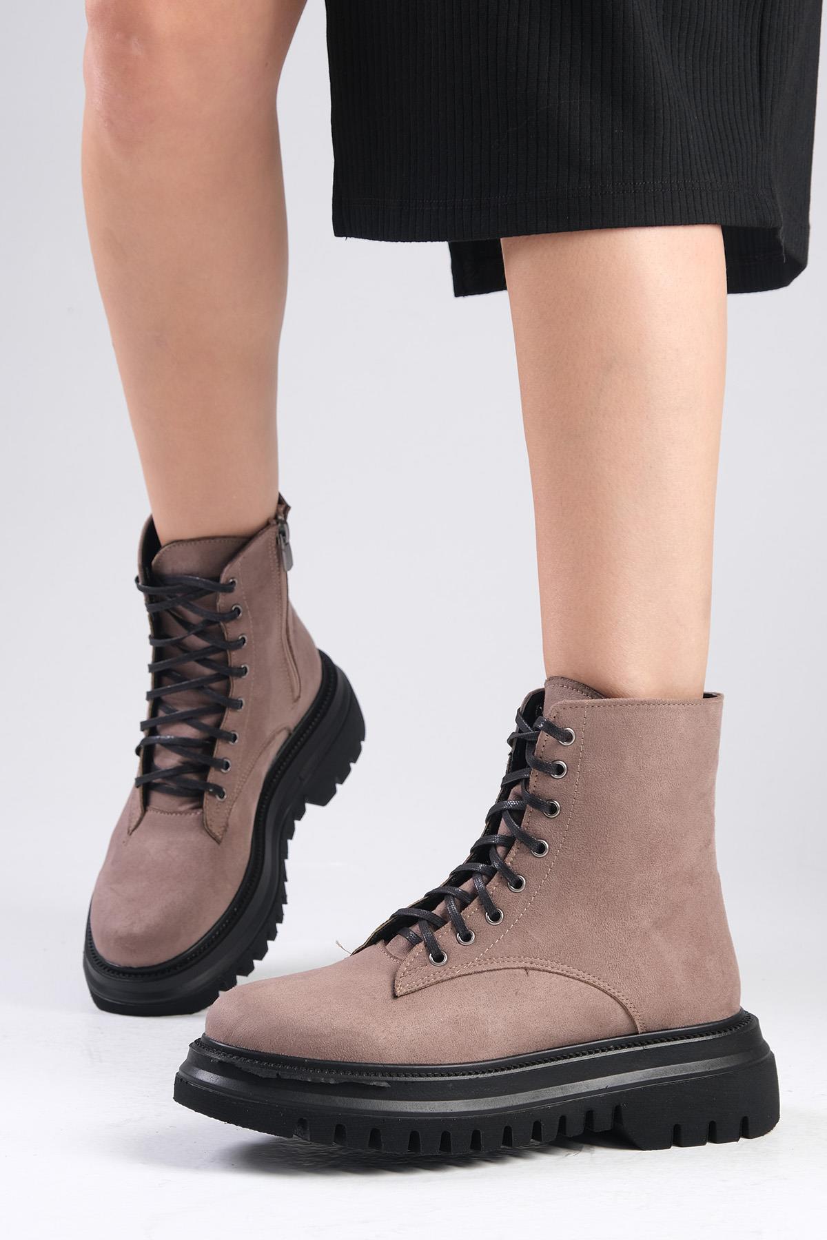 Alex Vizon Renk Postal Bot