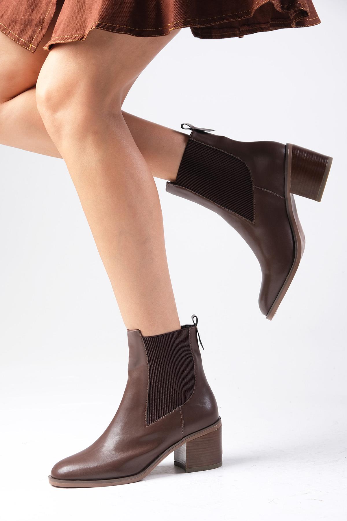 Alida Kahverengi Kalın Topuklu Lastikli Bot