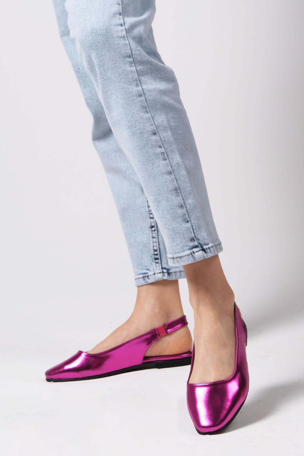 Ally Fuşya Renk Küt Burun Babet