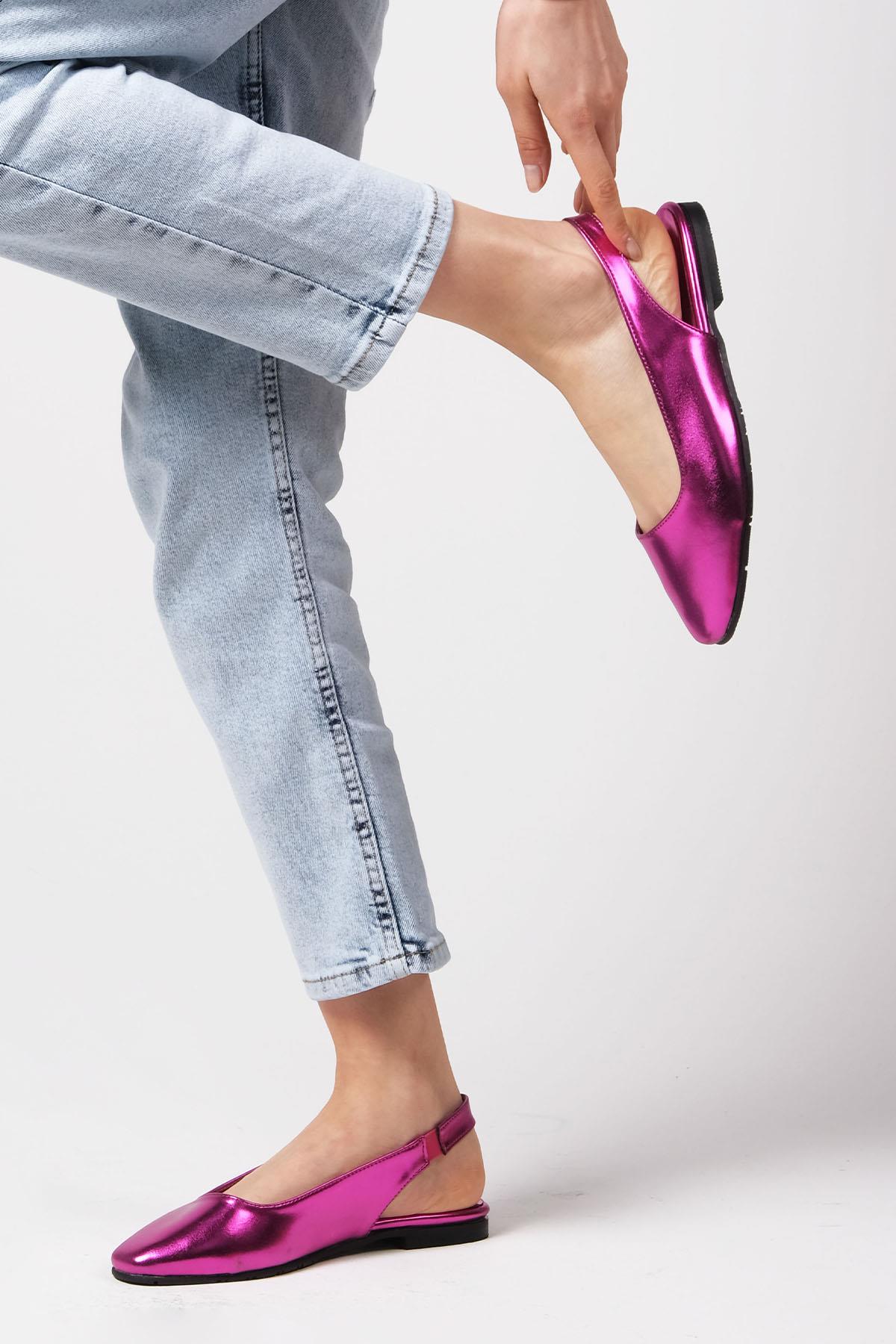 Ally Fuşya Renk Küt Burun Babet