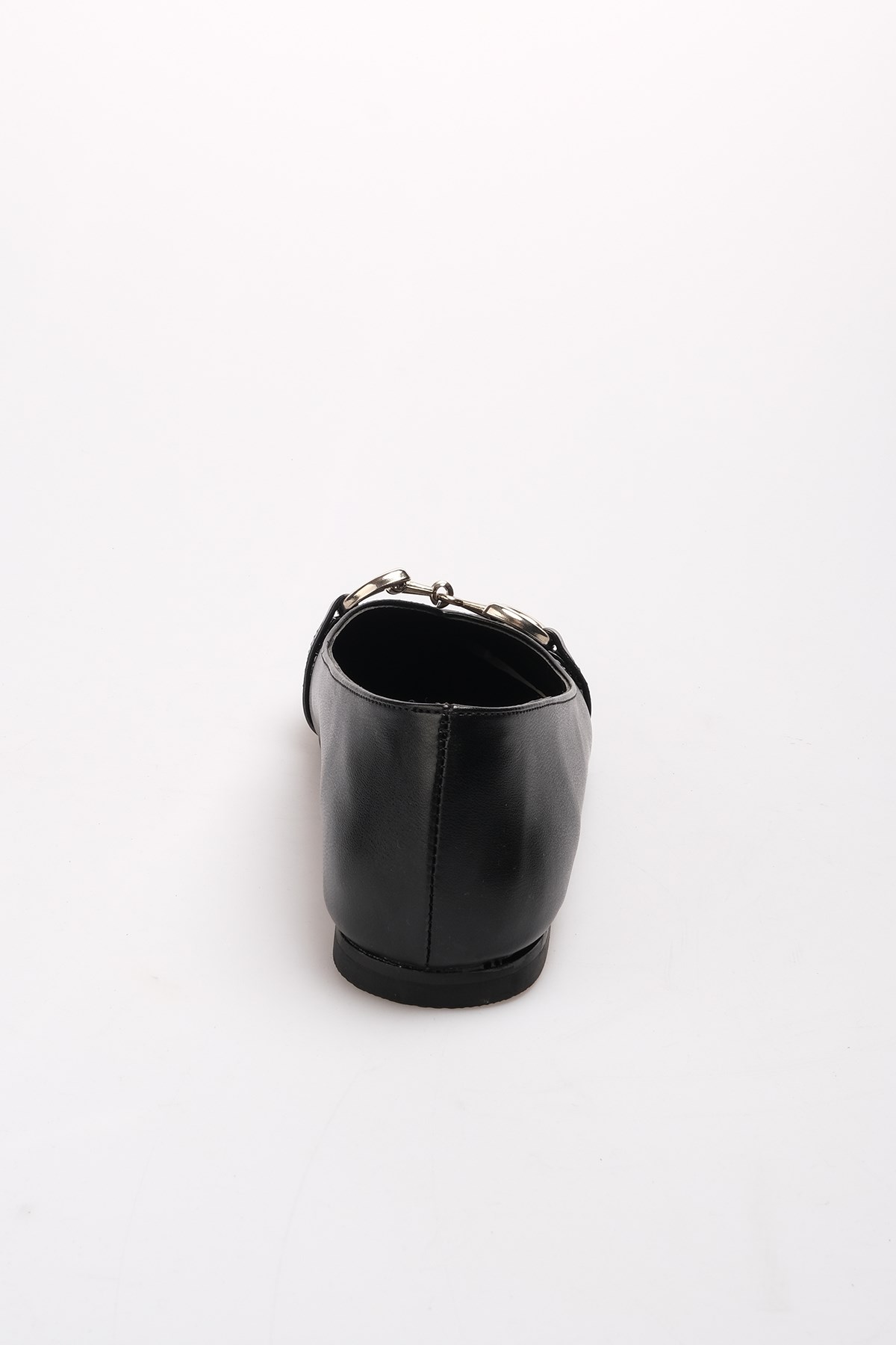 Aretha Siyah Renk Küt Burun Babet