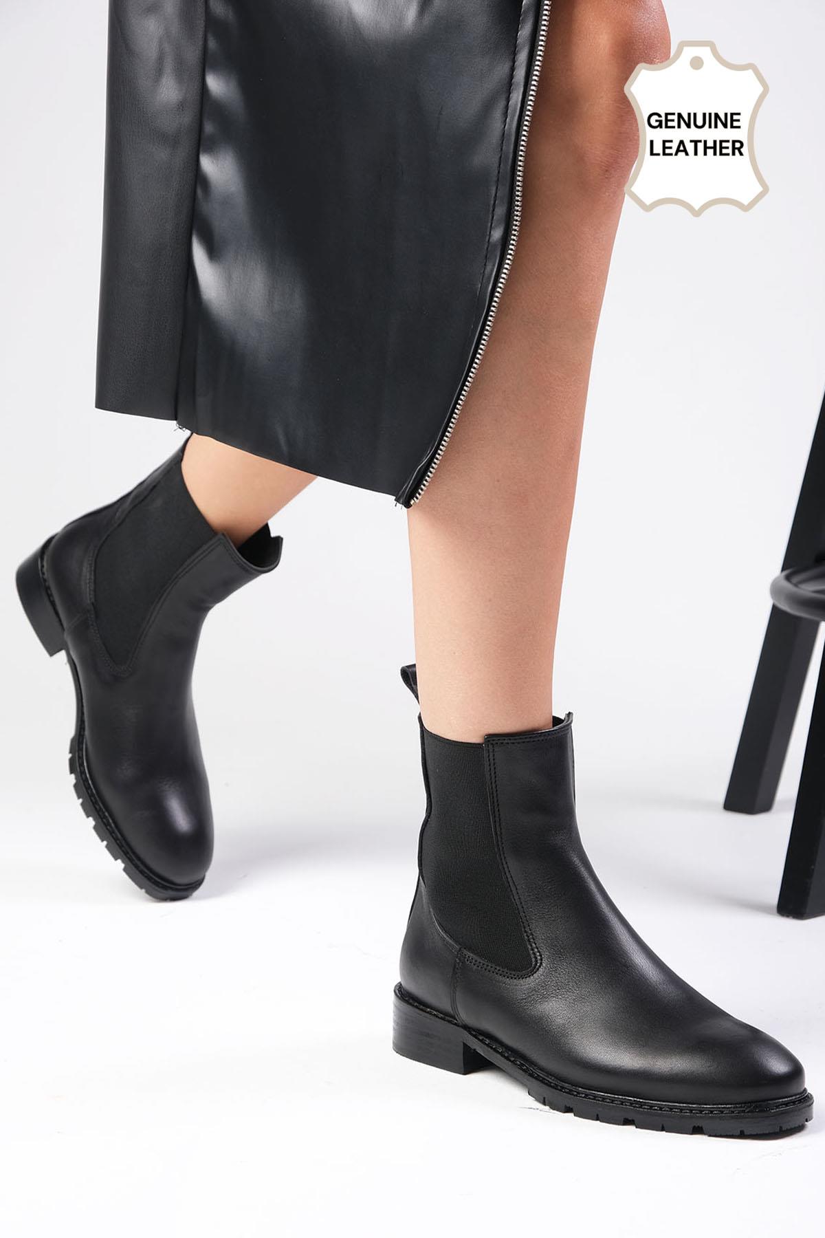 Ario Oval Burun Siyah Renk Lastikli Bot