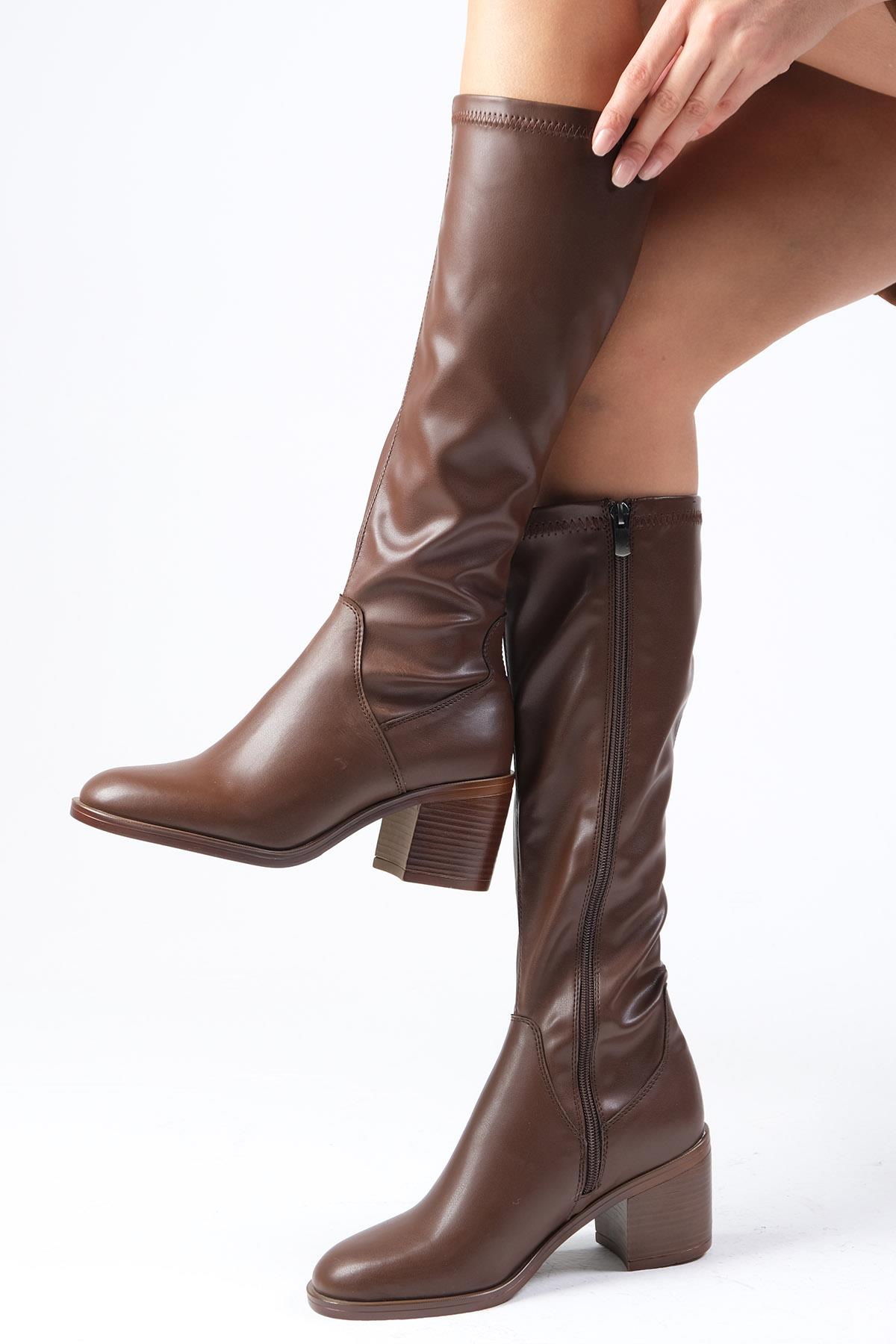 Armande Kahverengi Kalın Topuklu Streç Çizme