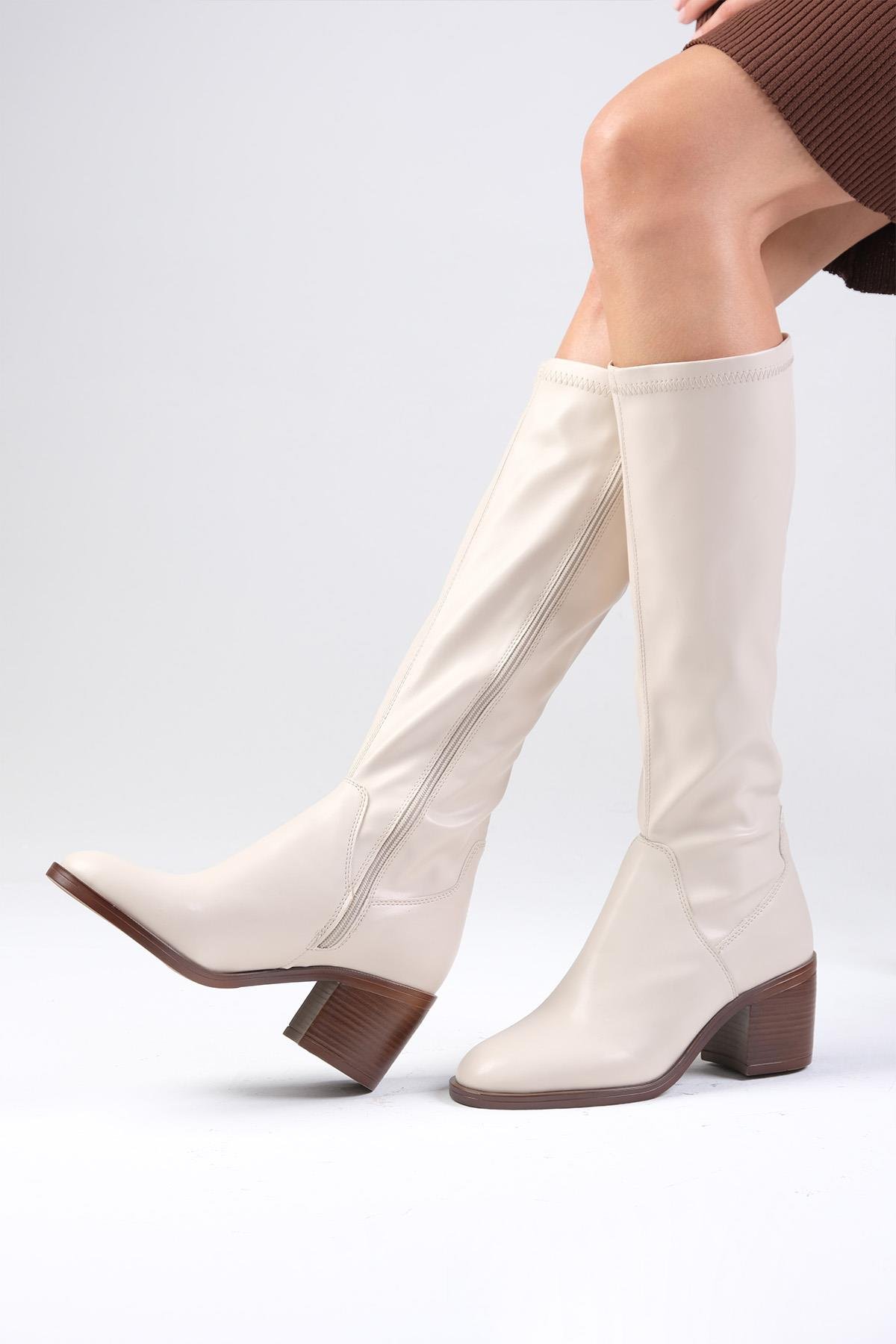 Armande Ten Renk Kalın Topuklu Streç Çizme