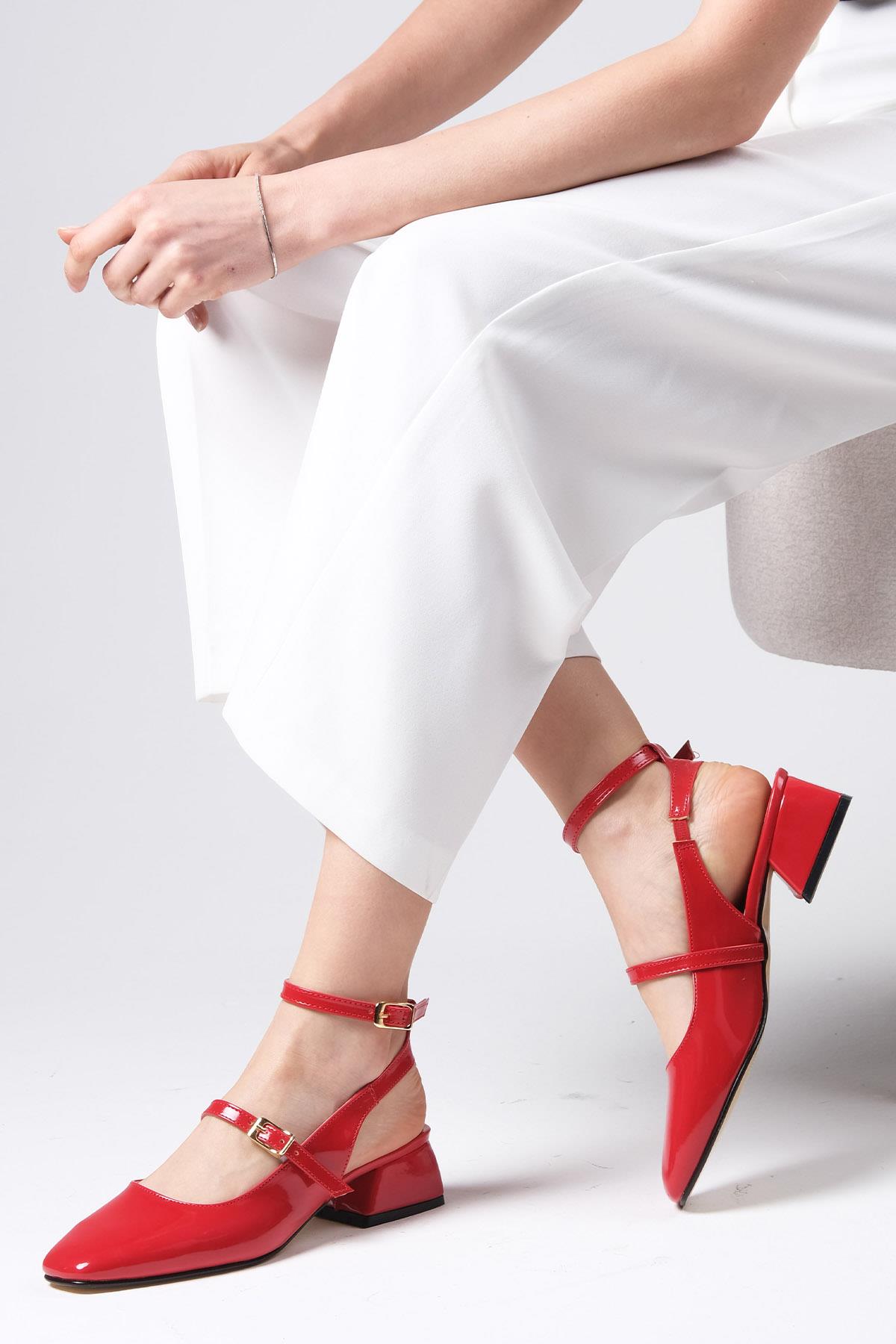 Audrey Kırmızı Renk Rugan Kısa Topuklu Ayakkabı