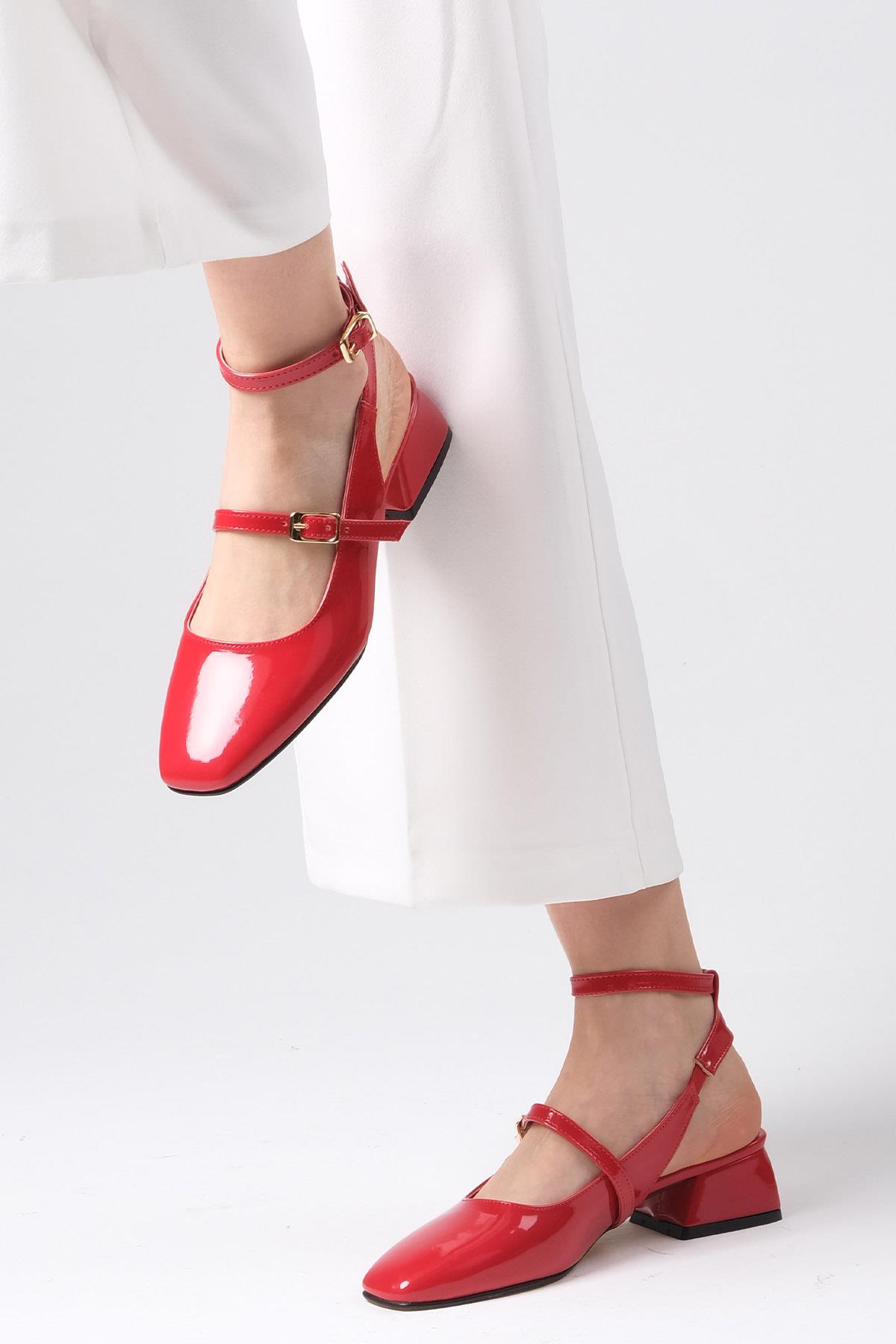 Audrey Kırmızı Renk Rugan Kısa Topuklu Ayakkabı