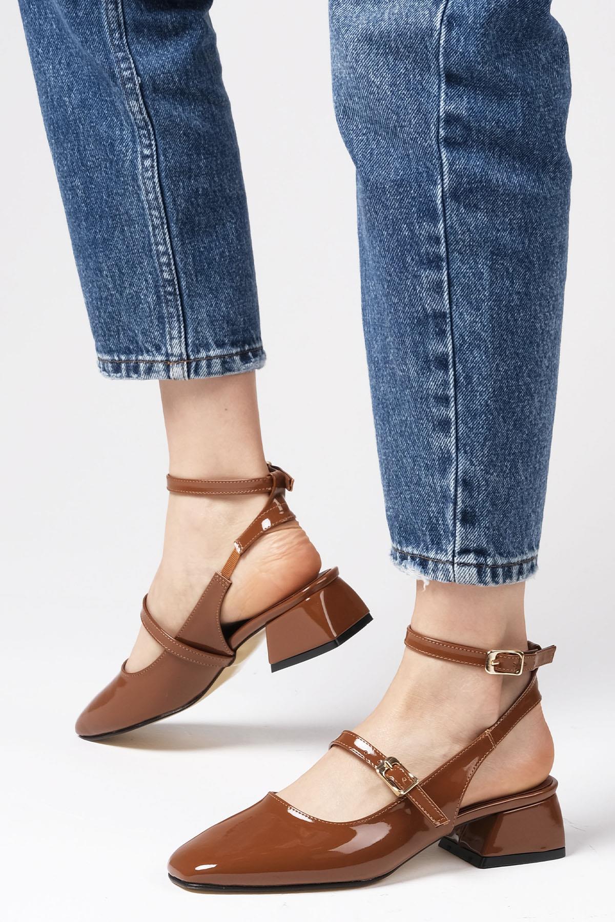 Audrey Taba Renk Rugan Kısa Topuklu Ayakkabı