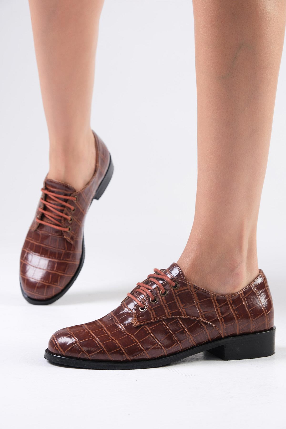 Berta Taba Renk Krokodil Desenli Oxford Ayakkabı