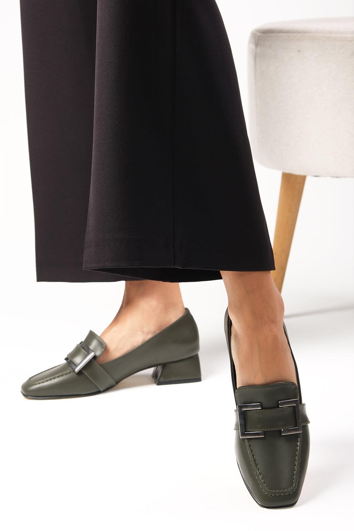 Betty Yeşil Renk Topuklu Ayakkabı