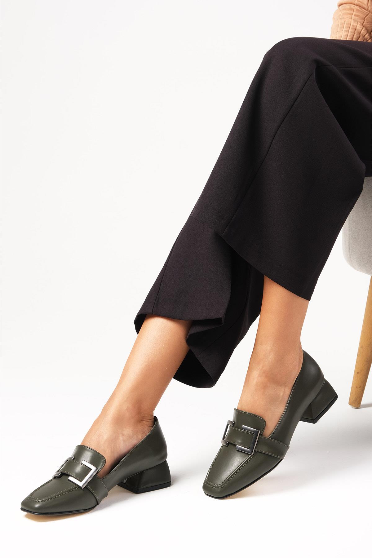 Betty Yeşil Renk Topuklu Ayakkabı