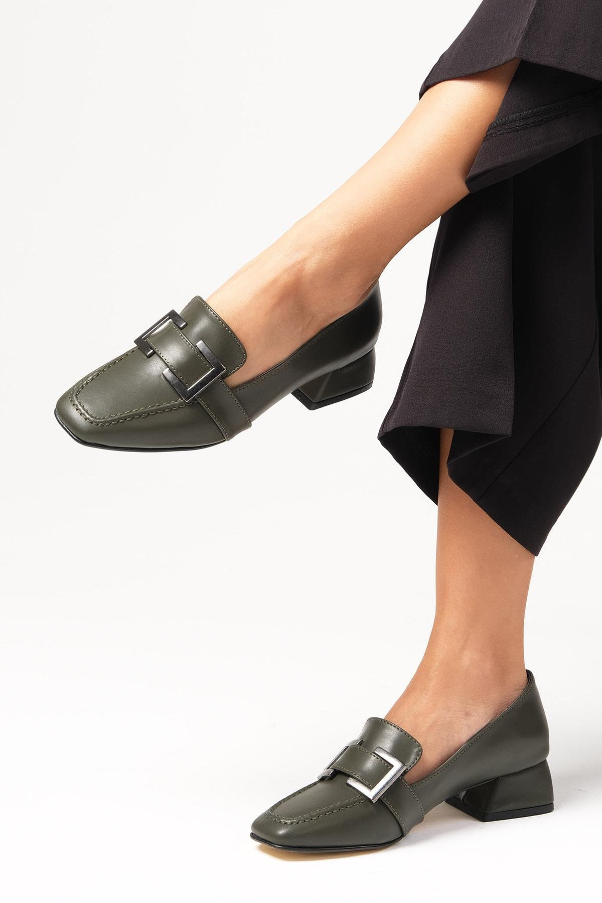 Betty Yeşil Renk Topuklu Ayakkabı