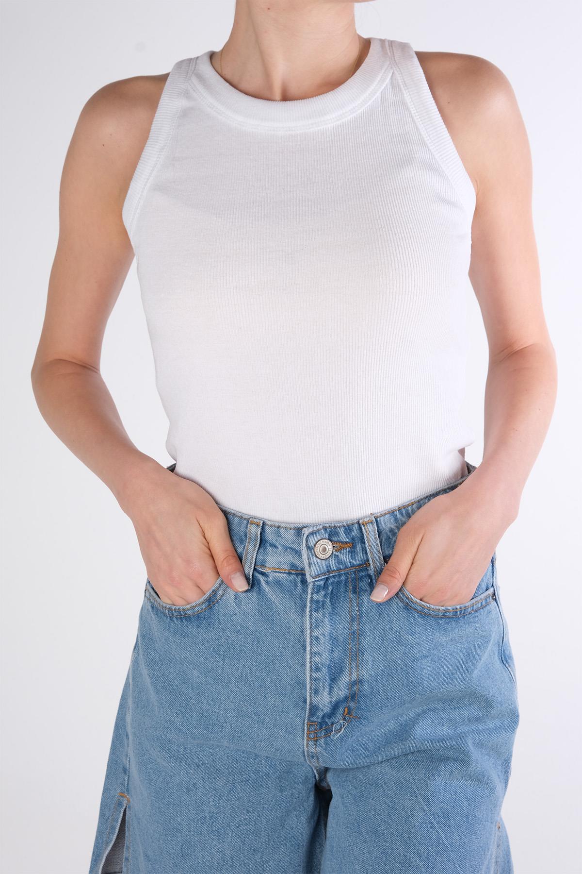 Beyaz Renk Halter Yaka Atlet