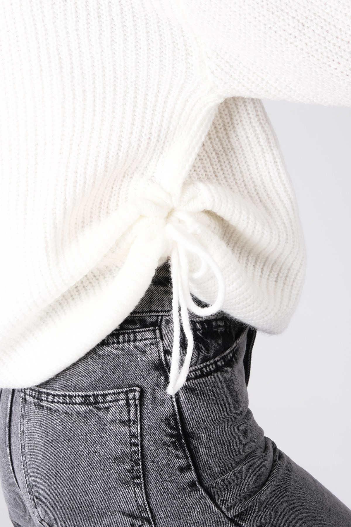 MIOROPA Bisiklet Yaka Ekru Triko Kazak