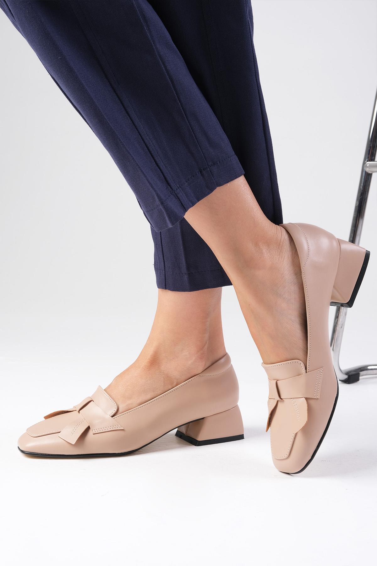 Brenda Ten Rengi Kısa Topuklu Ayakkabı