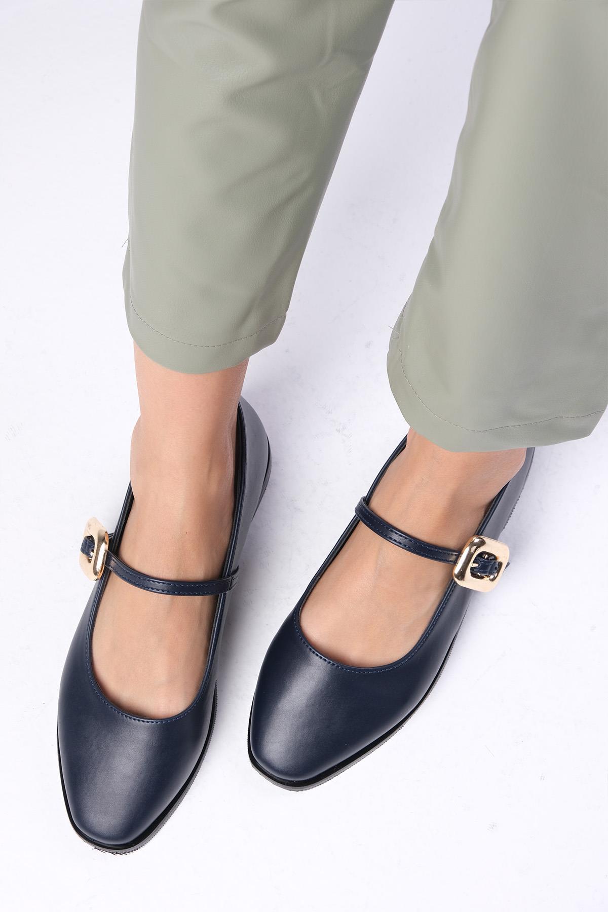 Camille Lacivert Renk Babet Ayakkabı