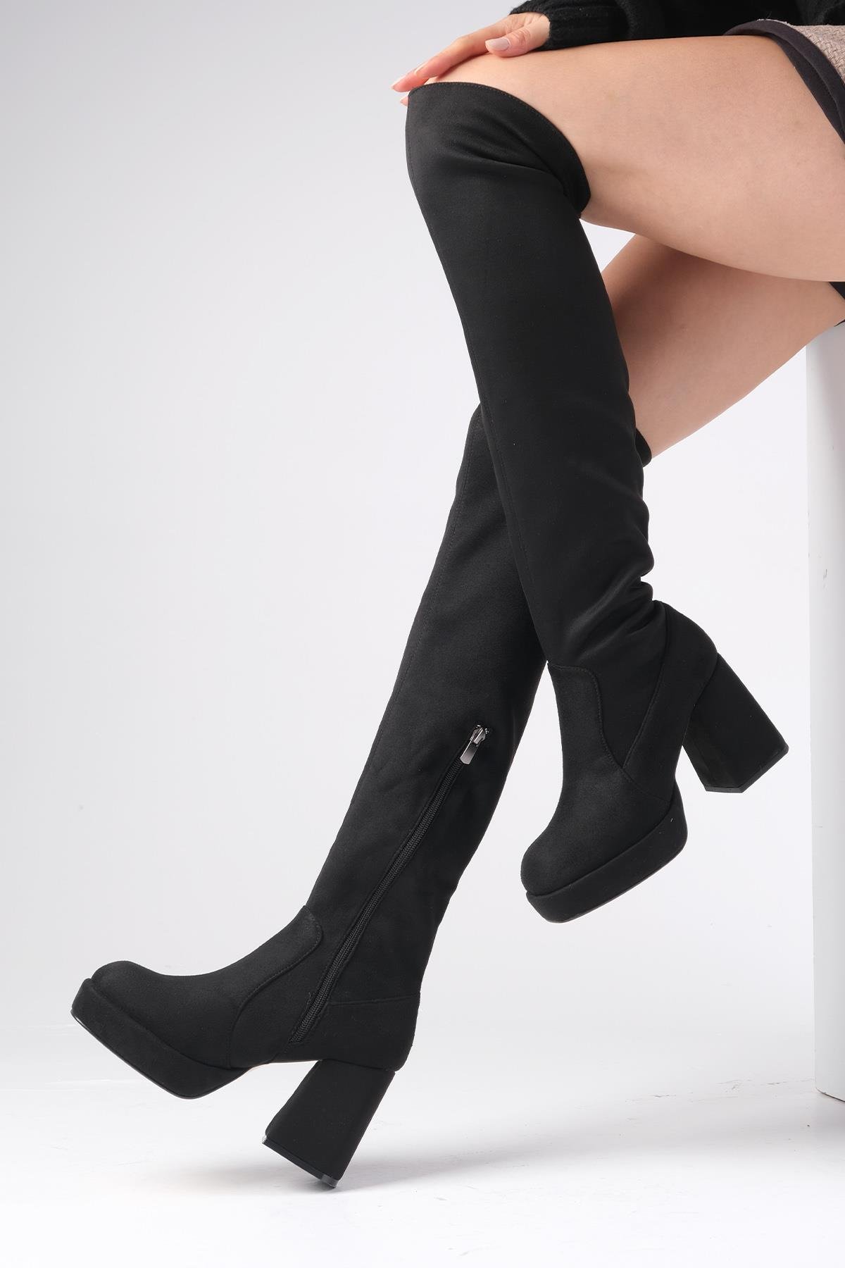 Caprice Siyah Renk Platformlu Streç Çizme