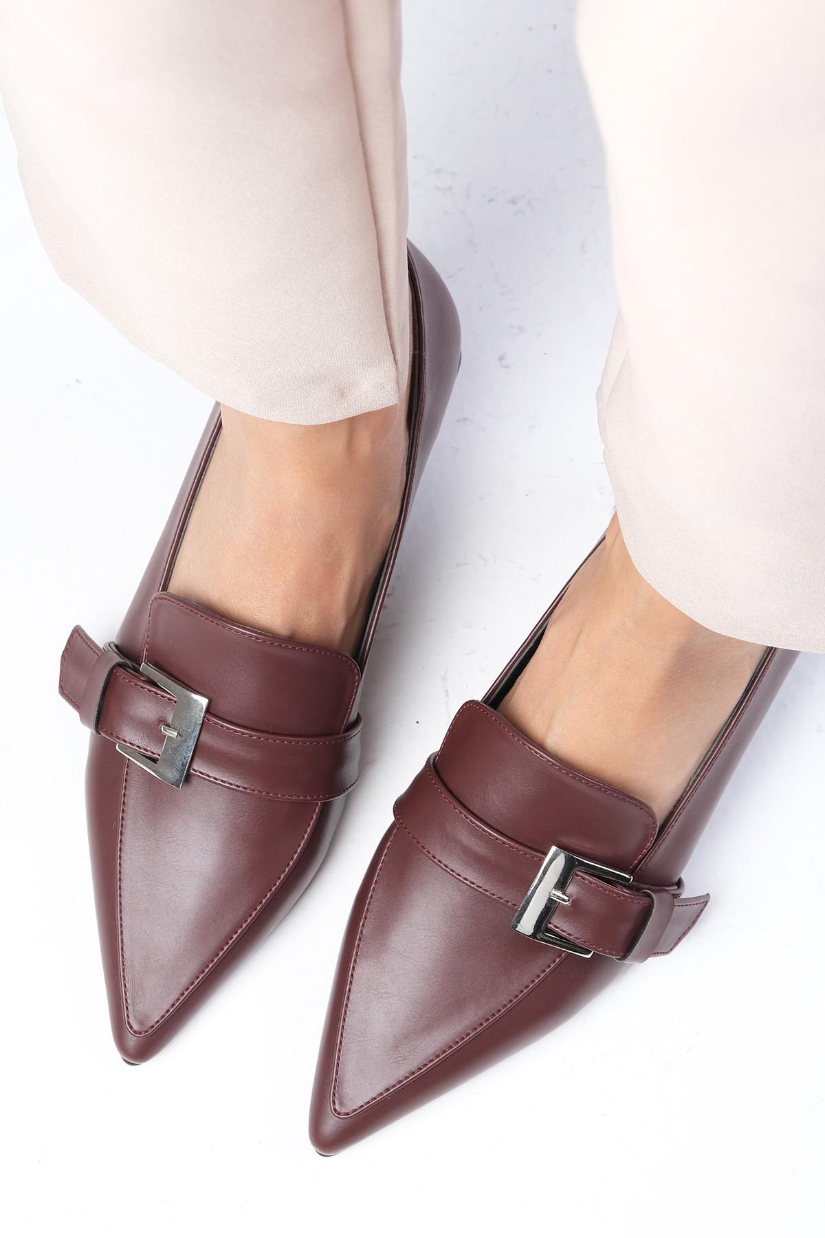 Carola Bordo Renk Kısa Topuklu Ayakkabı