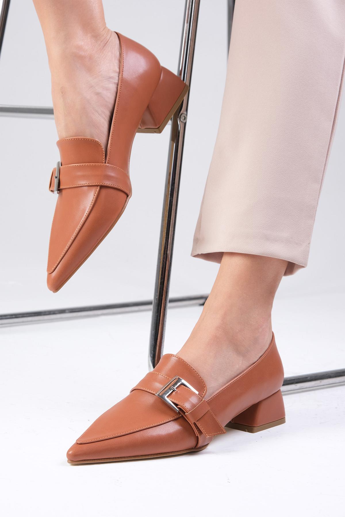 Carola Taba Renk Kısa Topuklu Ayakkabı