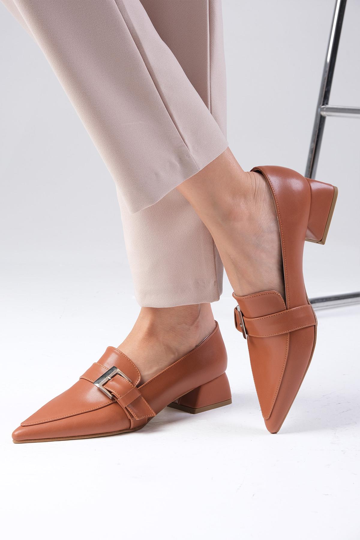 Carola Taba Renk Kısa Topuklu Ayakkabı