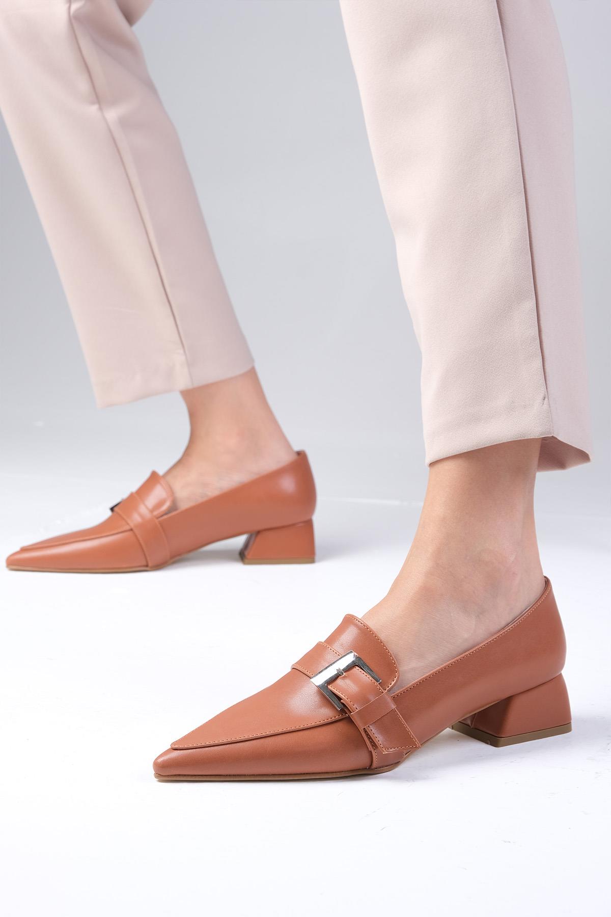 Carola Taba Renk Kısa Topuklu Ayakkabı