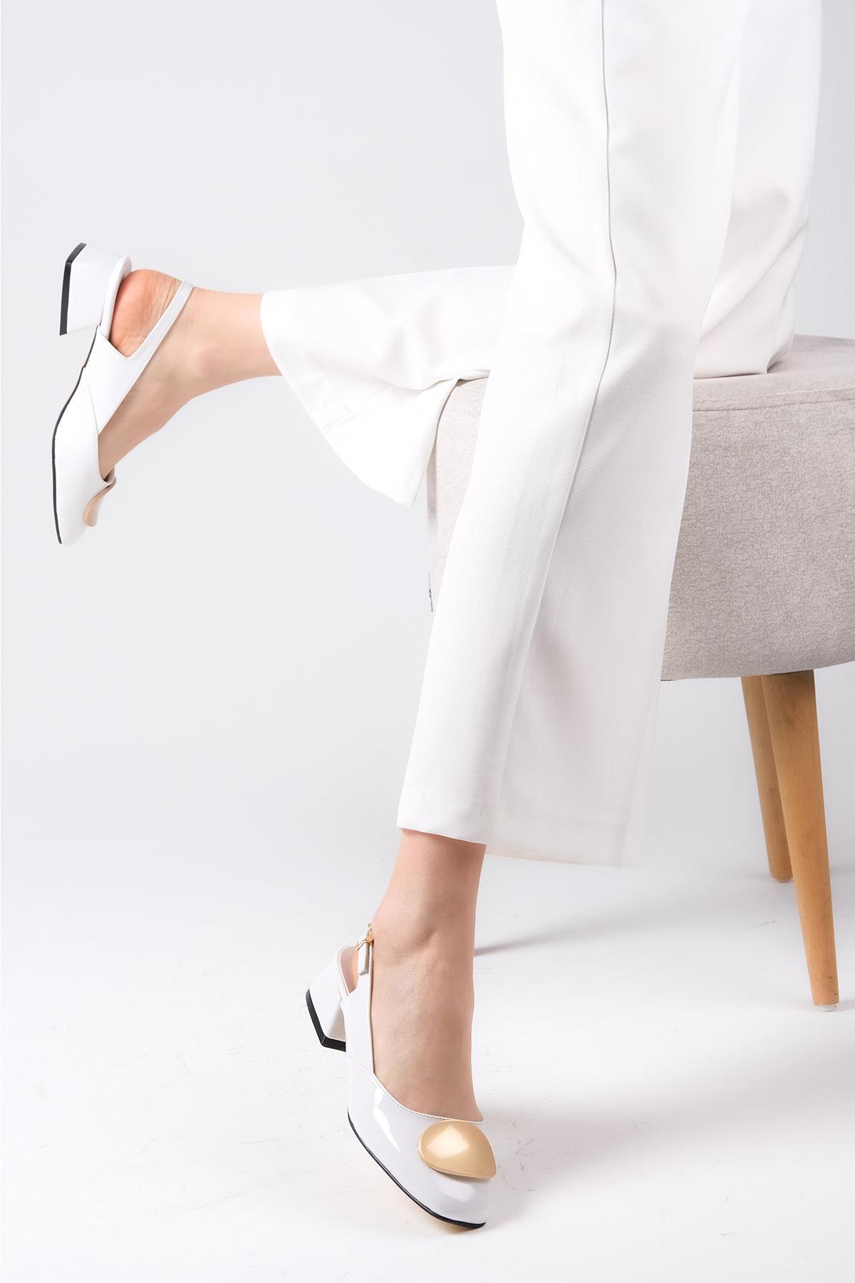 Caroline Beyaz Renk Rugan Kısa Topuklu Ayakkabı