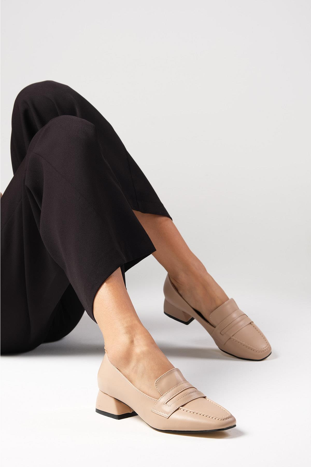 Cecille Ten Rengi Kısa Topuklu Ayakkabı