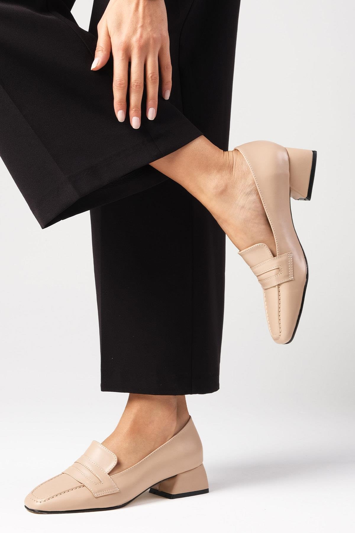 Cecille Ten Rengi Kısa Topuklu Ayakkabı