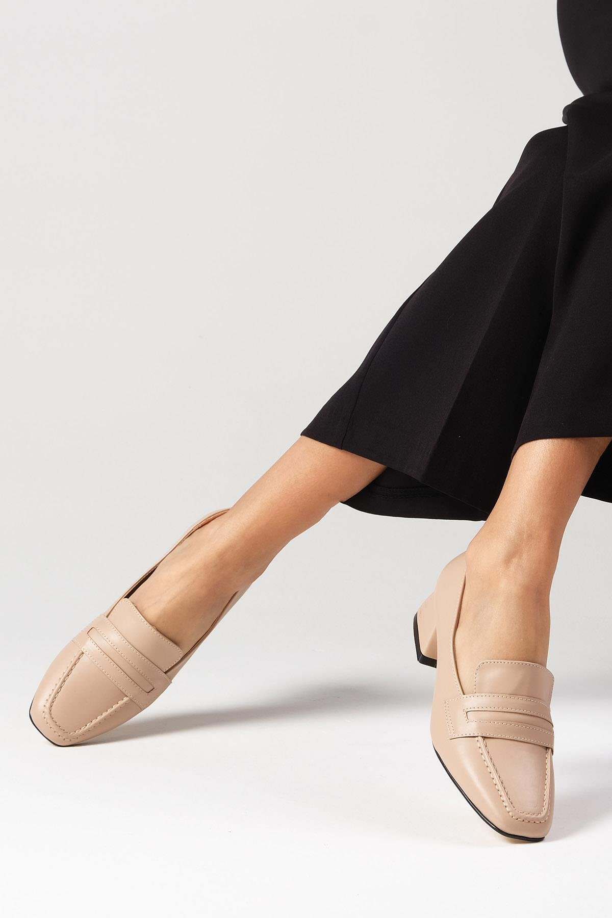 Cecille Ten Rengi Kısa Topuklu Ayakkabı