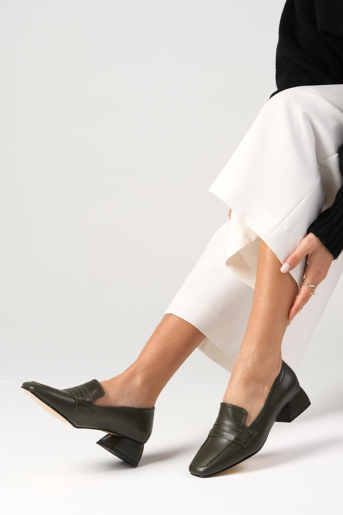 Cecille Yeşil Renk Kısa Topuklu Ayakkabı