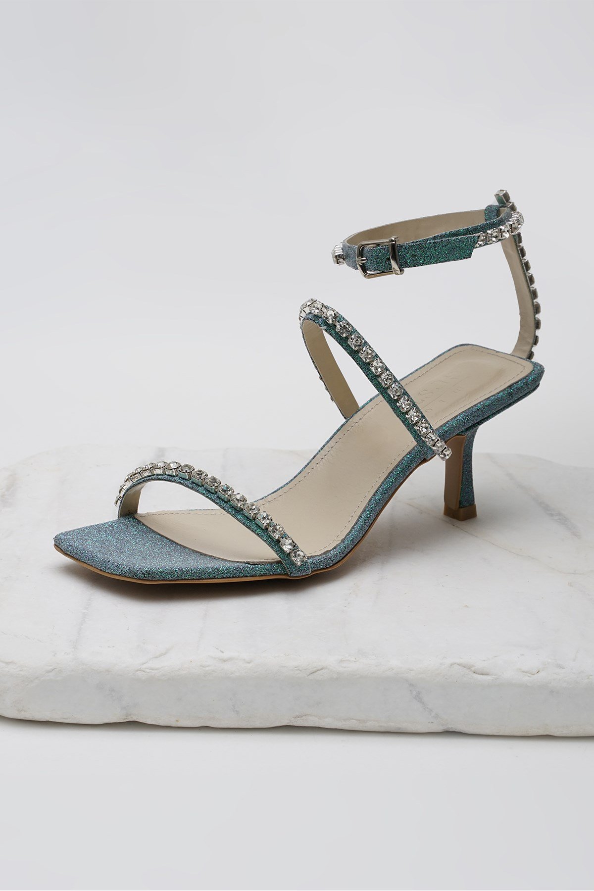 Crystal Hakiki Deri Yeşil Taşlı Topuklu Sandalet