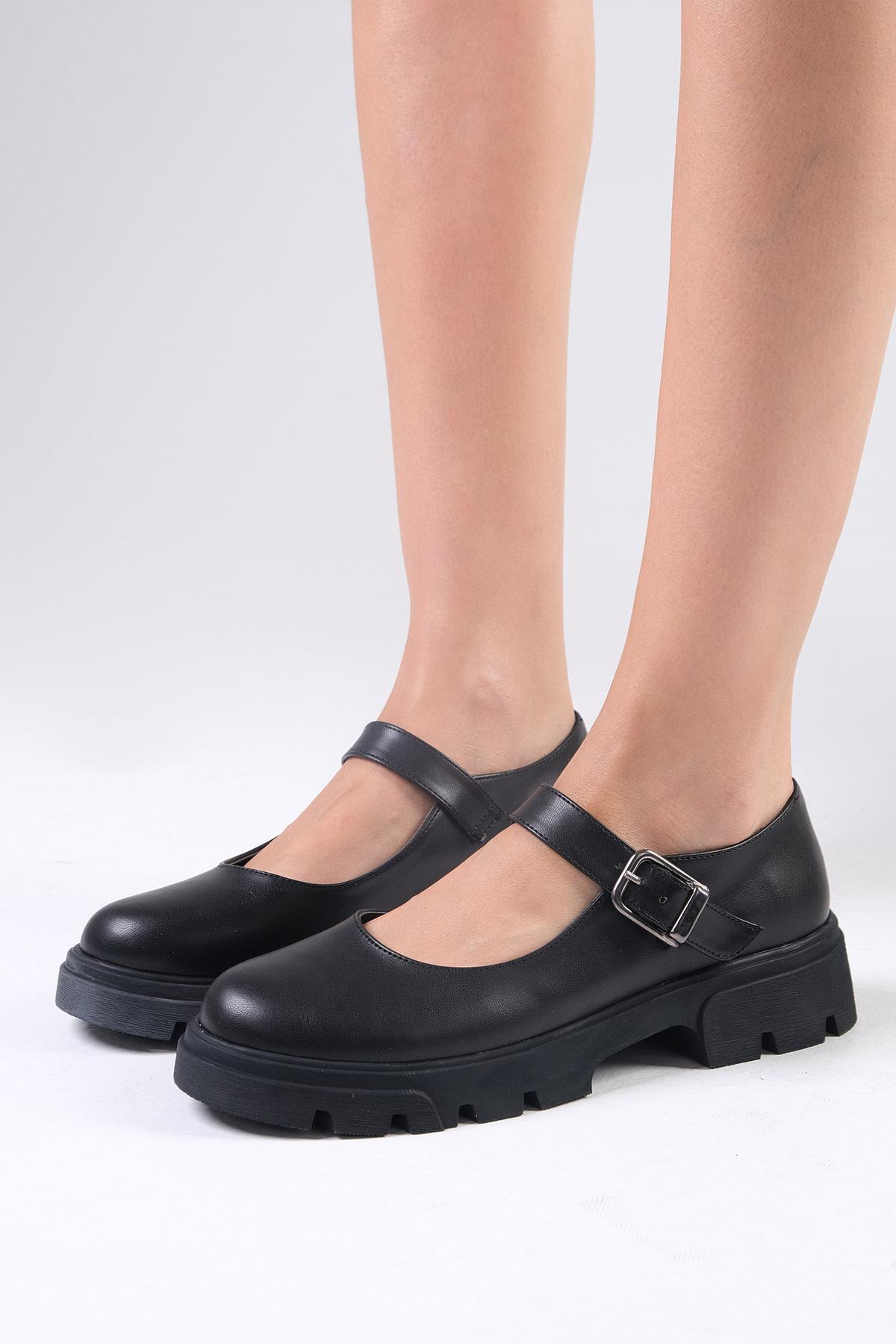 Cyntia Siyah Renk Kalın Tabanlı Babet 