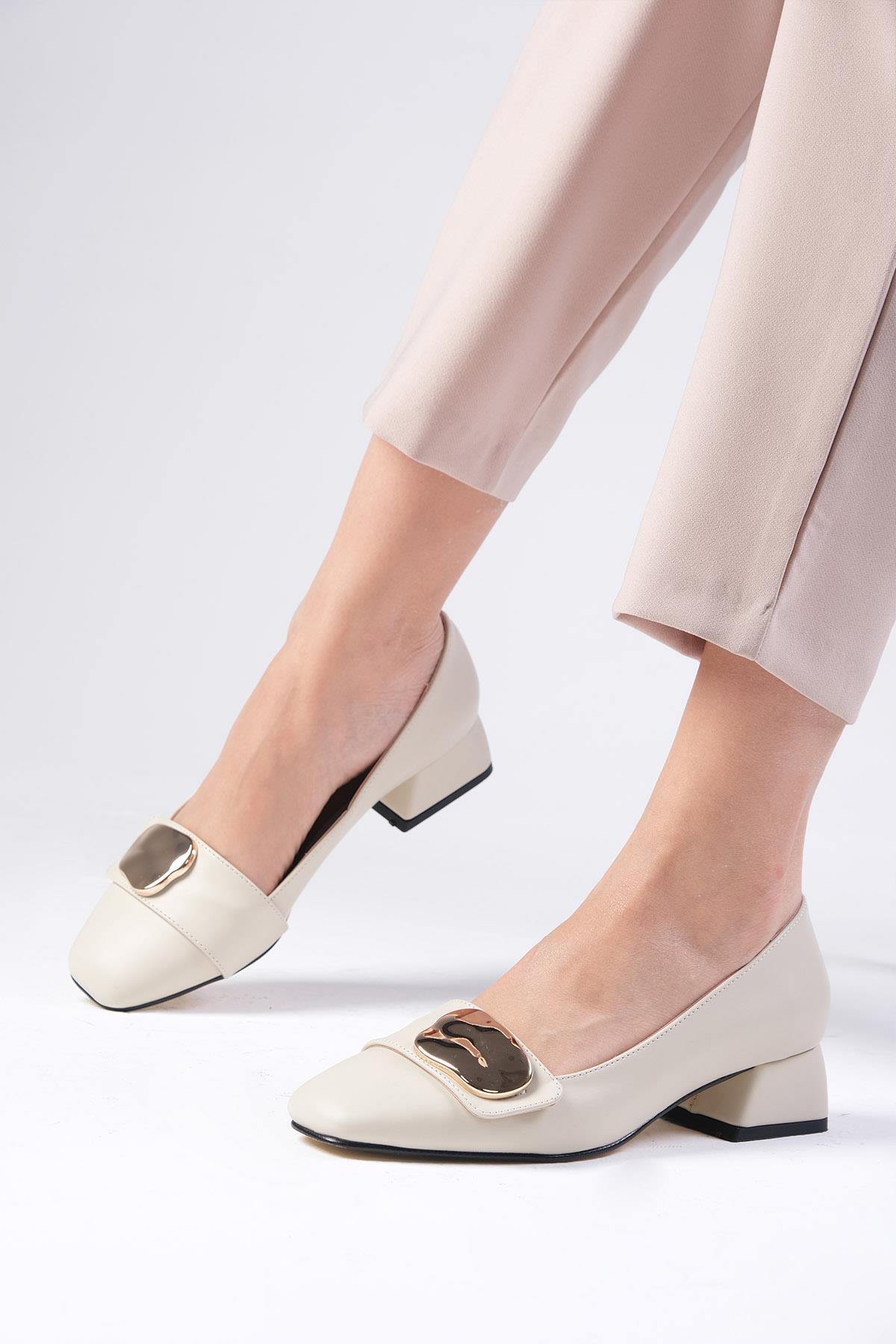 Darcy Bej Renk Kısa Topuklu Ayakkabı