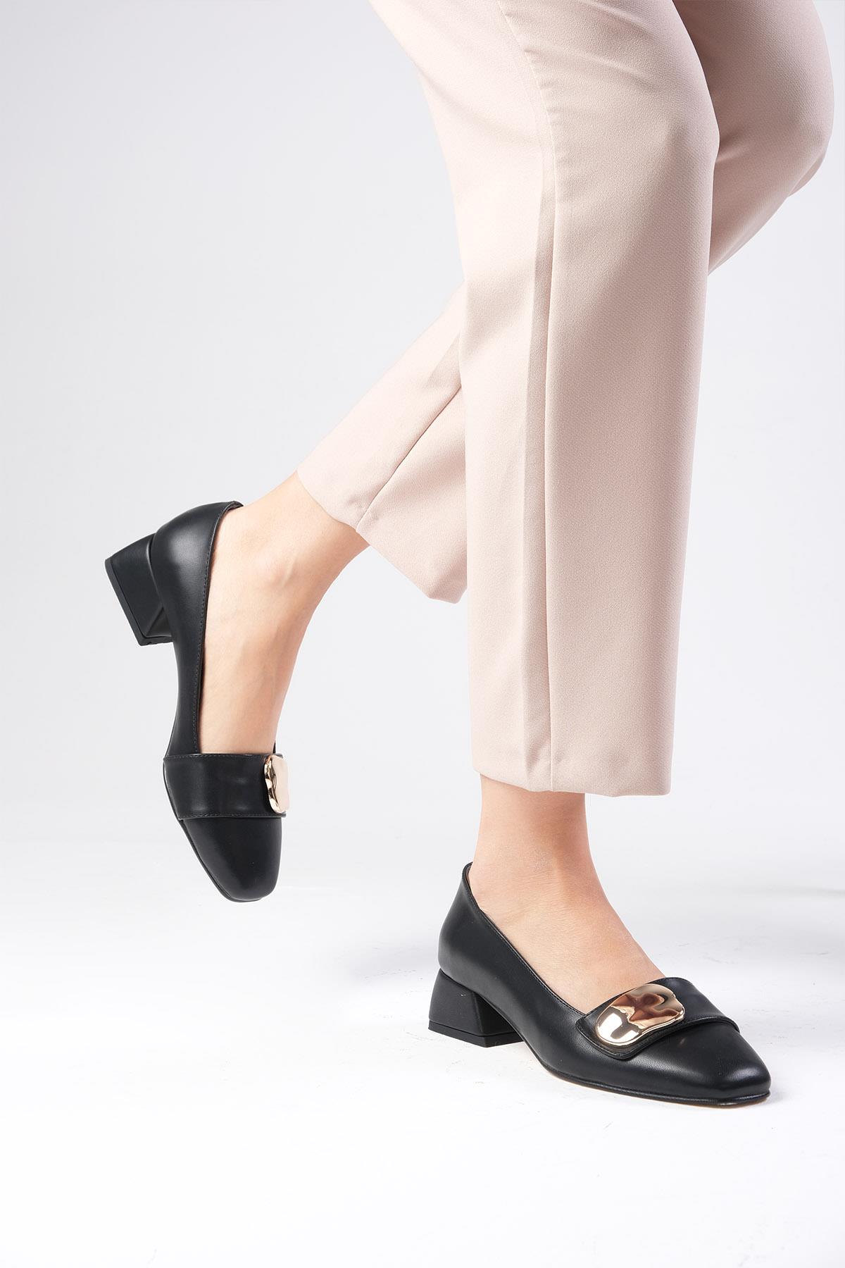 Darcy Siyah Renk Kısa Topuklu Ayakkabı