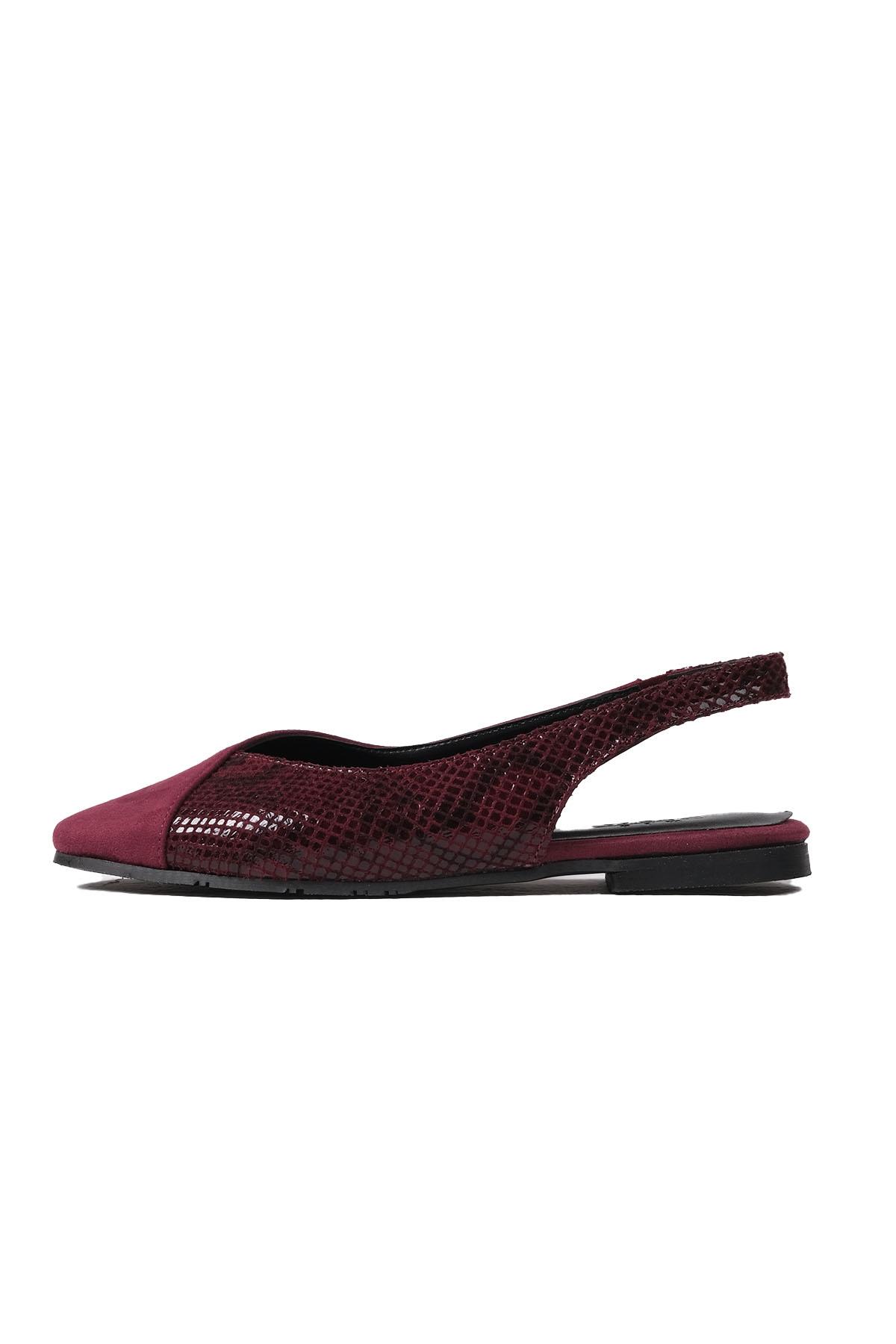 Debby Bordo Renk Küt Burun Babet